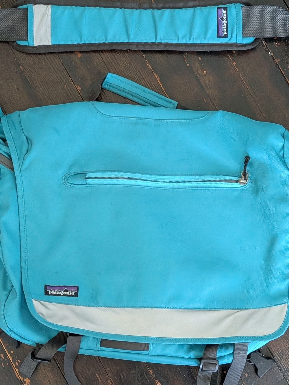 Patagonia Teal Blue Messenger Bag with Reflective Accent